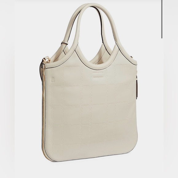 Calvin Klein Cream colored Shoulder Bag - Picture 4 of 13